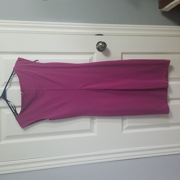 Le Chateau Shift Dresses - Picture 2 of 3